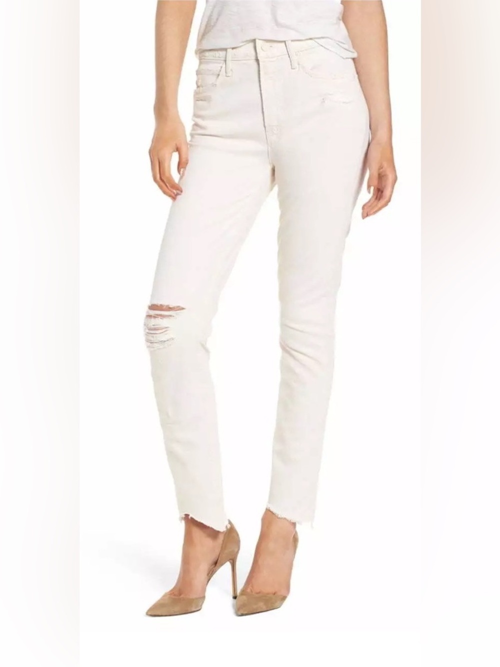 BLANKNYC Madison High Rise Crop Jeans
Size 29 98% Cotton, 2% Spandex 26” Inseam